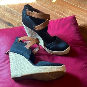 BCBGENERATION WEDGES